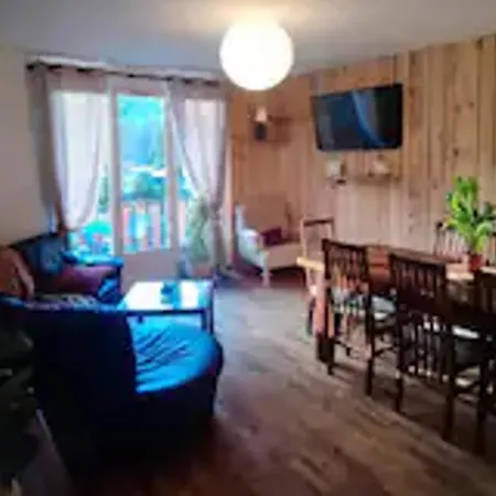 Apartament 3 Bed - Sleeps 8 - Mountain View - Balcony - Pets