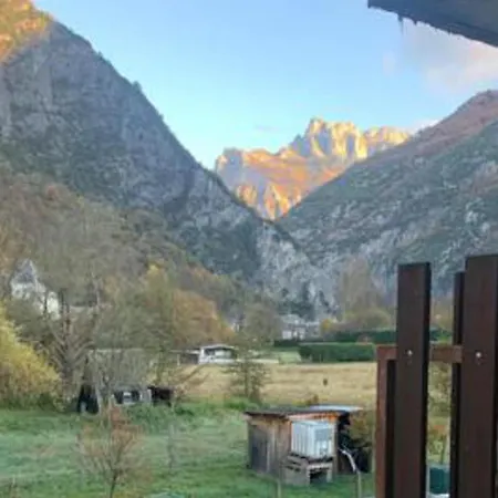 Cozy Mountain View 3-bedroom Pyrenees 公寓 Saint-Béat