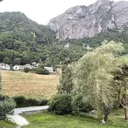 Cozy Mountain View 3-bedroom Pyrenees * Saint-Béat