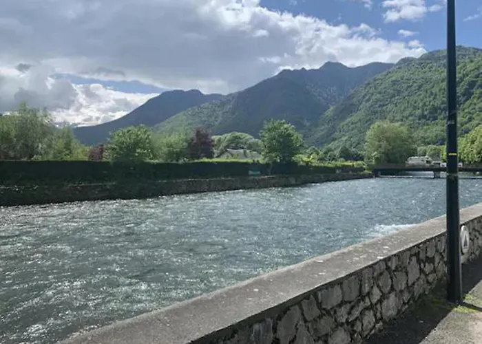 Cozy Mountain View 3-bedroom Pyrenees