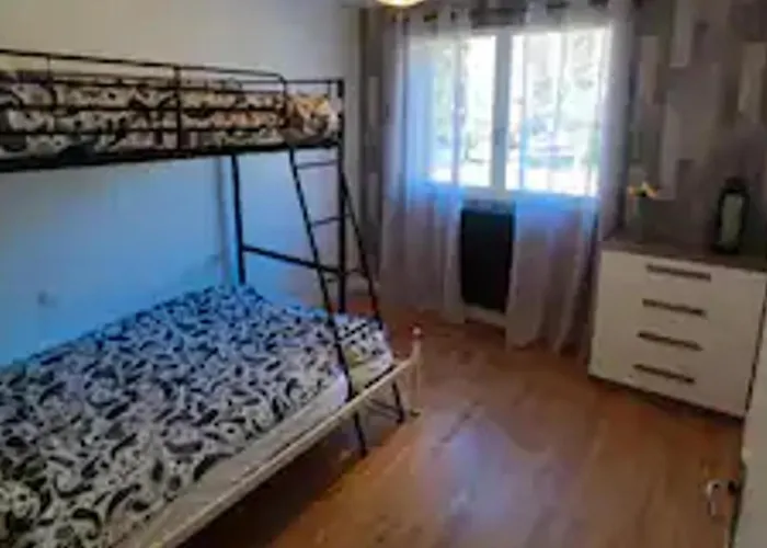 Cozy Mountain View 3-bedroom Pyrenees Apartment Saint-Béat