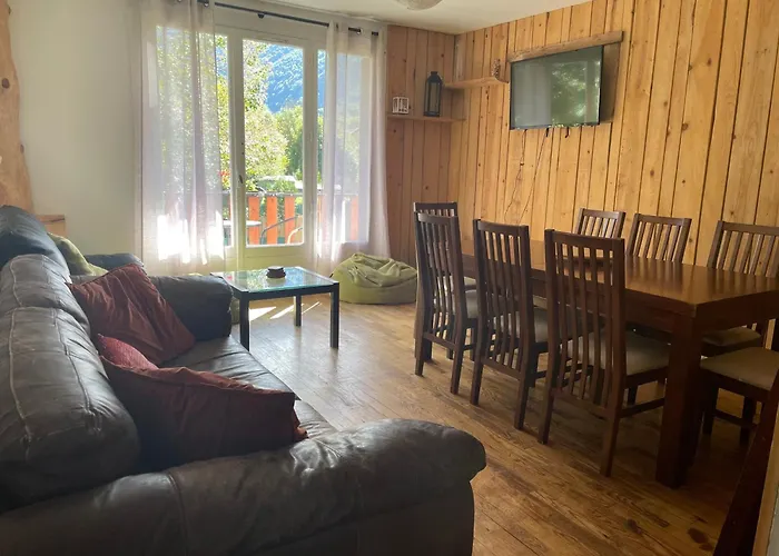 Apartment Cozy Mountain View 3-bedroom Pyrenees