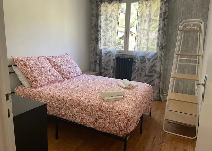 Cozy Mountain View 3-bedroom Pyrenees